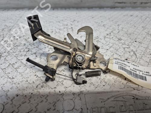 Used Hood lock PEUGEOT 5008 (0U_, 0E_) 1.6 HDi (114 hp) 25730643