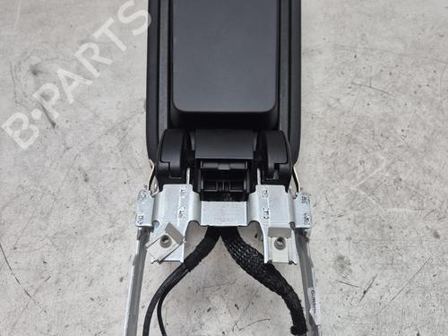 Used Armrest / Center console Armrest / Center console 39500716 39500716