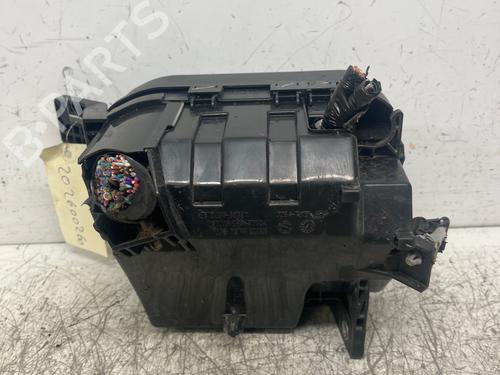 Caja reles / fusibles Caja reles / fusibles 39083219 39083219