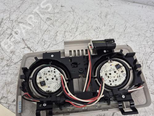 interior-roof-light-fiat-freemont-345_-2011-37276481 main image