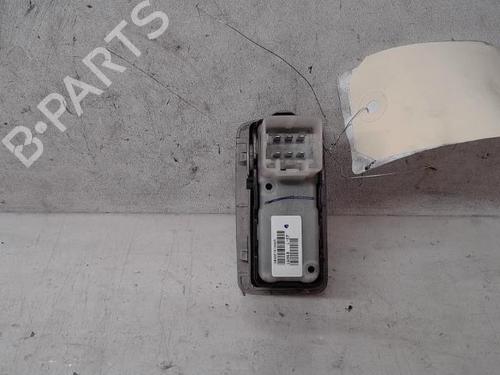 Used Right rear window switch CHRYSLER 300C Touring (LX, LE) 3.0 CRD (218 hp) 13824286