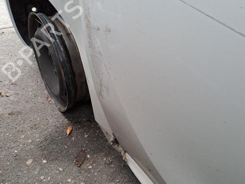 Left front door PEUGEOT 208 I (CA_, CC_) 1.2 PureTech 82 9807820780