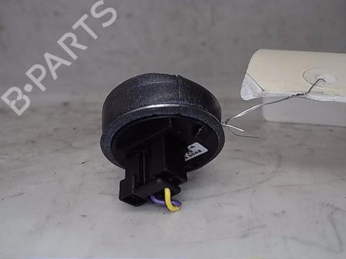 Card reader PEUGEOT 208 II (UB_, UP_, UW_, UJ_) 1.2 PureTech 100 | BP13835481E4 