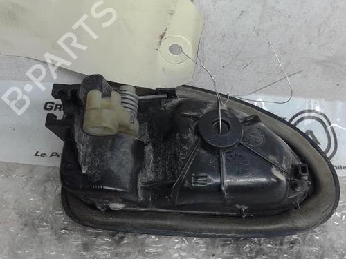 Used Front right interior door handle RENAULT TRAFIC II Van (FL) 2.0 dCi 90 (FL0H) (90 hp) 17786342