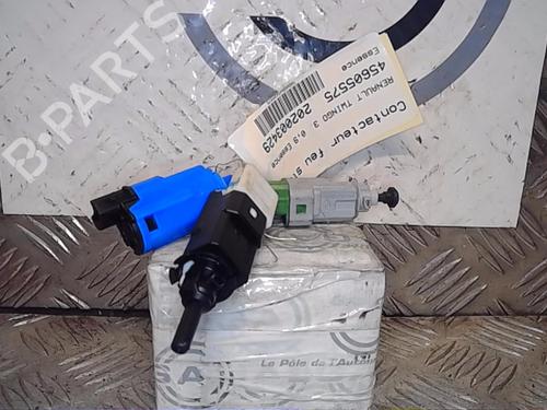 Modulo electronico RENAULT TWINGO III (BCM_, BCA_) 0.9 TCe 90 (BCM9, BCM2) (90 hp) 14556198