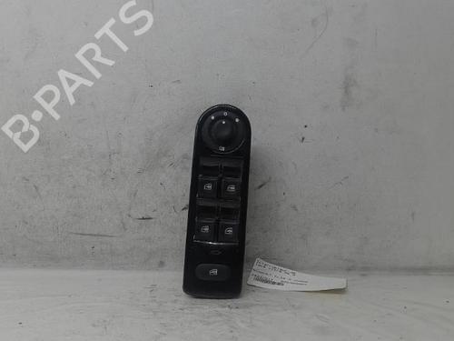 Pulsantiera anteriore sinistra RENAULT CLIO IV (BH_) 1.5 dCi 90 (90 hp) 30824654