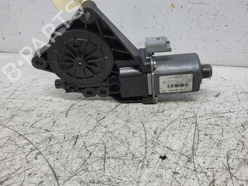 Right front window motor HYUNDAI i30 (FD) 1.6 CRDi | BP38004279E20 - Image 2