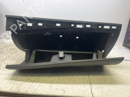 Handskerum RENAULT MEGANE III Hatchback (BZ0/1_, B3_) 1.5 dCi (BZ1G, BZ1W, BZ0R) | BP38428239C95 - Image 3