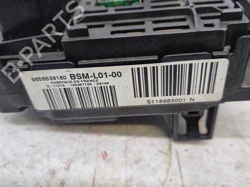 Fuse box PEUGEOT 407 (6D_) 2.2 16V (6D3FYH, 6D3FYE) | BP32376801E1 - Image 3