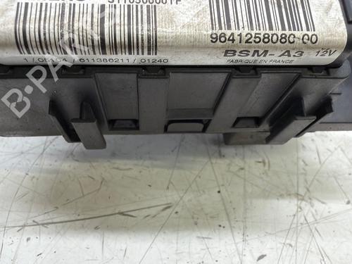 Caja reles / fusibles Caja reles / fusibles 38275157 38275157