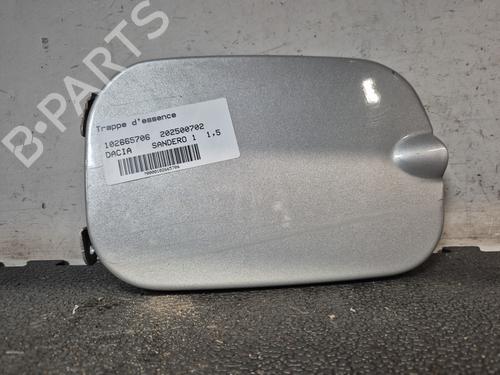 Używane Klapa wlewu paliwa DACIA SANDERO 1.5 dCi (88 hp) 24419485