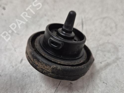 Used Fuel cap Fuel cap 37648811 37648811