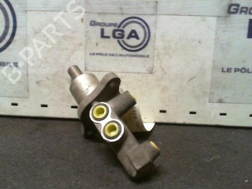 Used Brake master cylinder Brake master cylinder MINI MINI (R50, R53) [2001-2006] 14520093 14520093
