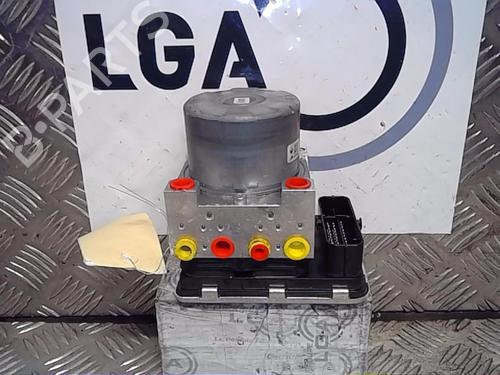 Used ABS pump RENAULT SCÉNIC IV (J9_) [2016-2022]  13855762