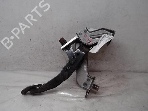 Used Clutch pedal NISSAN QASHQAI I (J10, NJ10) 1.5 dCi (106 hp) 15541257