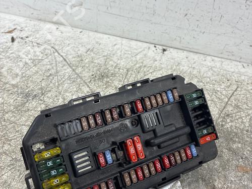 Fuse box BMW 1 (F21) 125 i | BP39599549E1 - Image 2