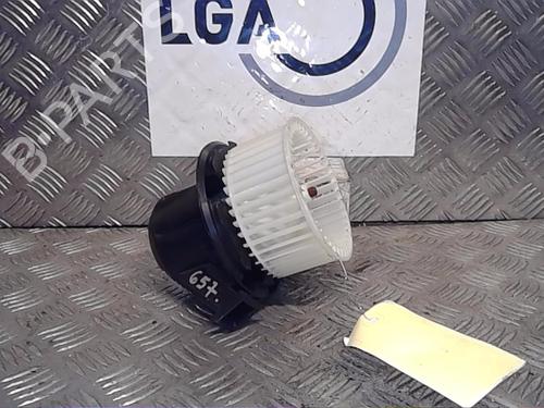 Ventilator motor RENAULT TWINGO III (BCM_, BCA_) 0.9 TCe 90 (BCM9, BCM2) (90 hp) 14557153