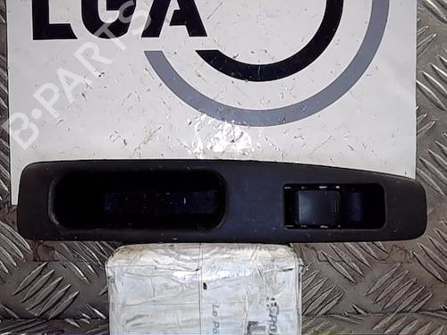 Used Right rear window switch NISSAN QASHQAI / QASHQAI +2 I (J10, NJ10, JJ10E) [2006-2014]  13854734
