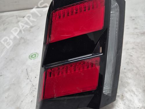 Used Left tailgate light PEUGEOT 3008 II SUV (MC_, MR_, MJ_, M4_) [2016-2025]  30980027