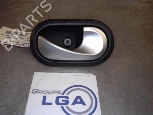 Used Front right interior door handle RENAULT CLIO III (BR0/1, CR0/1) 2.0 16V Sport (200 hp) 13866814