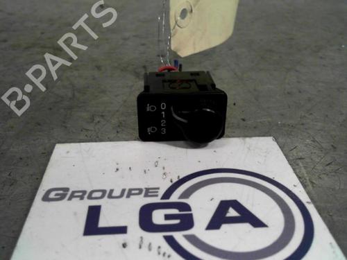 Used Headlight switch SUBARU FORESTER (SG_) 2.0 AWD (SG5) (125 hp) 14548442