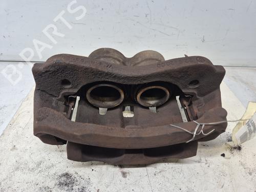 Used Right front brake caliper Right front brake caliper PEUGEOT BOXER Van 2.0 BlueHDi 160 (163 hp) 33210971 33210971