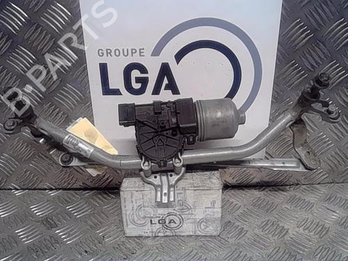 Used Front wiper motor PEUGEOT 208 I (CA_, CC_) 1.6 HDi (92 hp) 13857560