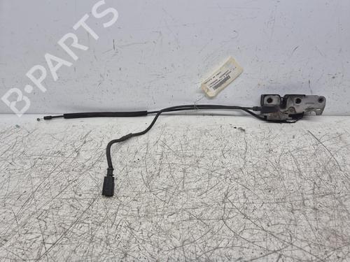 Cerradura capot Cerradura capot 37704706 37704706