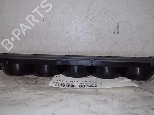 Used Third brake light FIAT PUNTO (188_) 1.4 (95 hp) 13842688