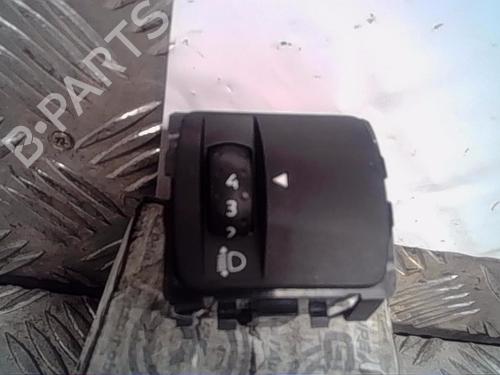 Used Headlight switch RENAULT KADJAR (HA_, HL_) 1.5 BLUE dCi 115 (HLA6) (116 hp) 14555065