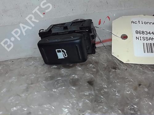 Fuel door actuator NISSAN NAVARA NP300 Pickup (D23, D23T) 2.3 dCi 4x4 (D231) 788505JG0A