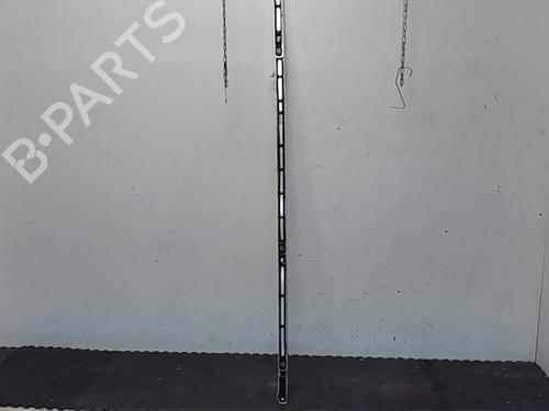 Used Roof bar PEUGEOT 5008 II (MC_, MJ_, MR_, M4_) 1.6 THP 165 (M45GZW, M45GYW, M45GYV) (165 hp) 17906536