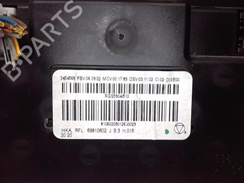 Used Climate control MINI MINI (R56) Cooper (120 hp) 31076876