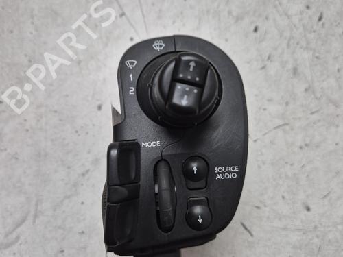 steering-column-stalk-renault-clio-iii-br01-cr01-2005-2006-2007-2008-2009-2010-2011-2012-2013-2014-37705027 main image