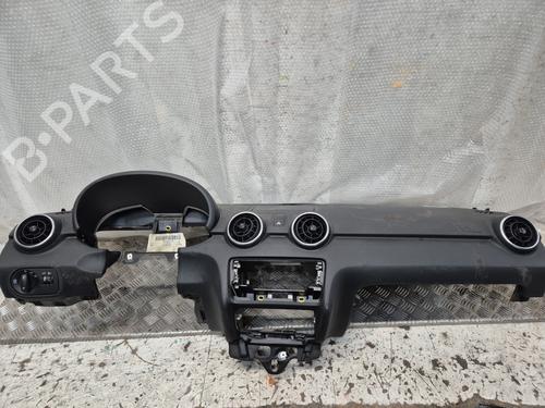 Used Dashboard AUDI A1 Sportback (8XA, 8XF) 1.2 TFSI (86 hp) 30605801