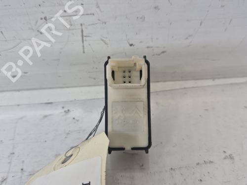 Used Right front window switch Right front window switch CITROËN C4 CACTUS 1.5 BlueHDi 100 (102 hp) 36242206 36242206
