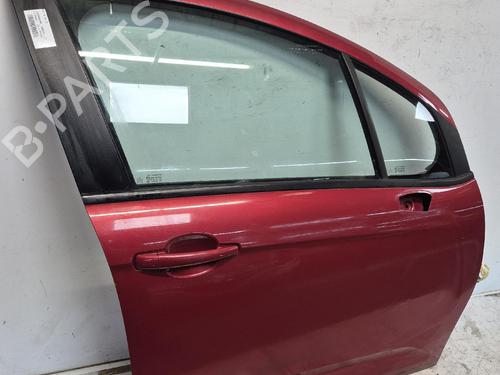 Used Right front door Right front door 37150017 37150017