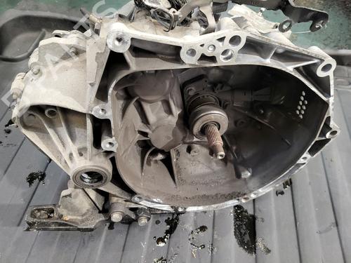 Used Gearbox PEUGEOT 5008 (0U_, 0E_) 1.6 HDi (112 hp) 30824458