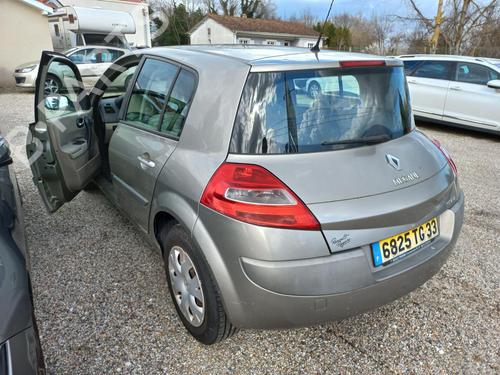 Engine control unit (ECU) RENAULT MEGANE II Saloon (LM0/1_)  | BP13828806M57 