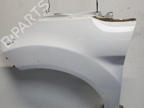 Used Left front fenders Left front fenders 37150090 37150090