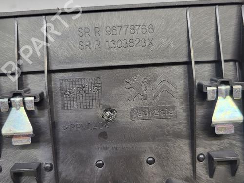 Difusor / Saída de ar Difusor / Saída de ar PEUGEOT 308 II (LB_, LP_, LW_, LH_, L3_) 1.2 THP 130 (131 hp) 34572428 34572428