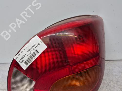 Used Right taillight Right taillight 32376837 32376837