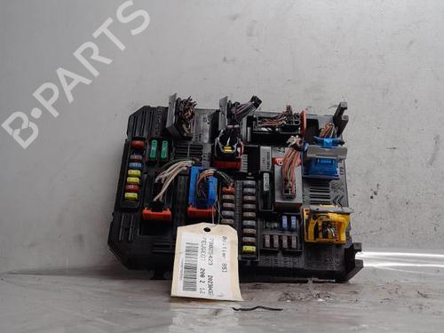 Used Fuse box PEUGEOT 208 II (UB_, UP_, UW_, UJ_) 1.2 PureTech 75 (75 hp) 16706366