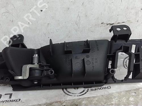 Used Front right interior door handle AUDI A3 Sportback (8PA) 1.6 TDI (105 hp) 17718572