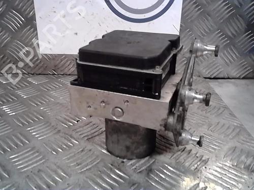 Used ABS pump MERCEDES-BENZ VITO / MIXTO Van (W639) 113 CDI (639.601, 639.603, 639.605) (136 hp) 13863626