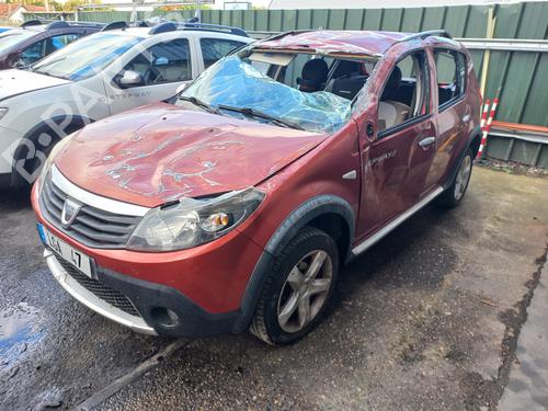 Gebruikte DACIA SANDERO 1.5 dCi (88 hp) 4441501 Onderdelen