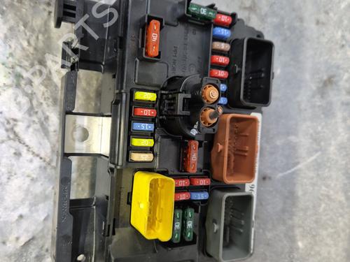 Used Fuse box Fuse box CITROËN C3 I (FC_, FN_) [2002-2013] 30501550 30501550