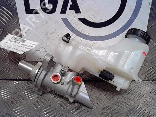 Used Brake master cylinder RENAULT MEGANE IV Hatchback (B9A/M/N_) [2015-2025]  14521963