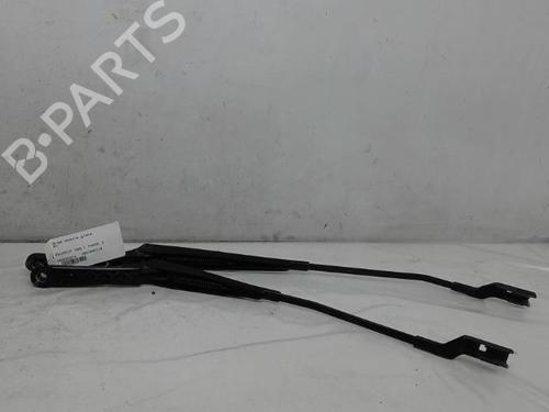 Front windshield wiper arm PEUGEOT 308 I (4A_, 4C_) 1.6 HDi | BP15590364C143 