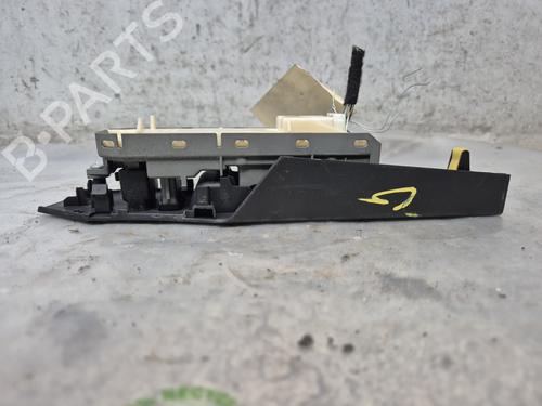 Left front window switch TOYOTA AURIS (_E18_) 1.8 Hybrid (ZWE186_, ZWE186R) | BP29985289I27